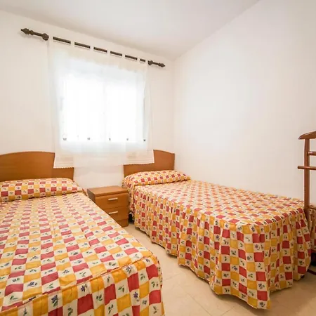 Apartment 2 Bedroom Gorgeous In Oropesa